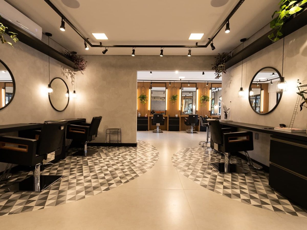 reforma e decoração de salão de beleza masculino