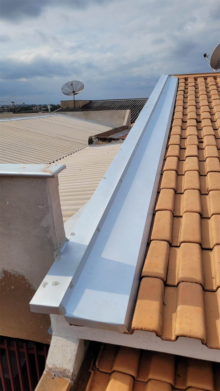 Rufo Líquido: A Solução Moderna para Vedação de Telhados