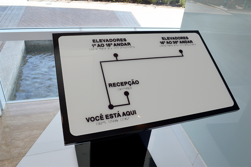 exemplos de acessibilidade em projetos de arquitetura