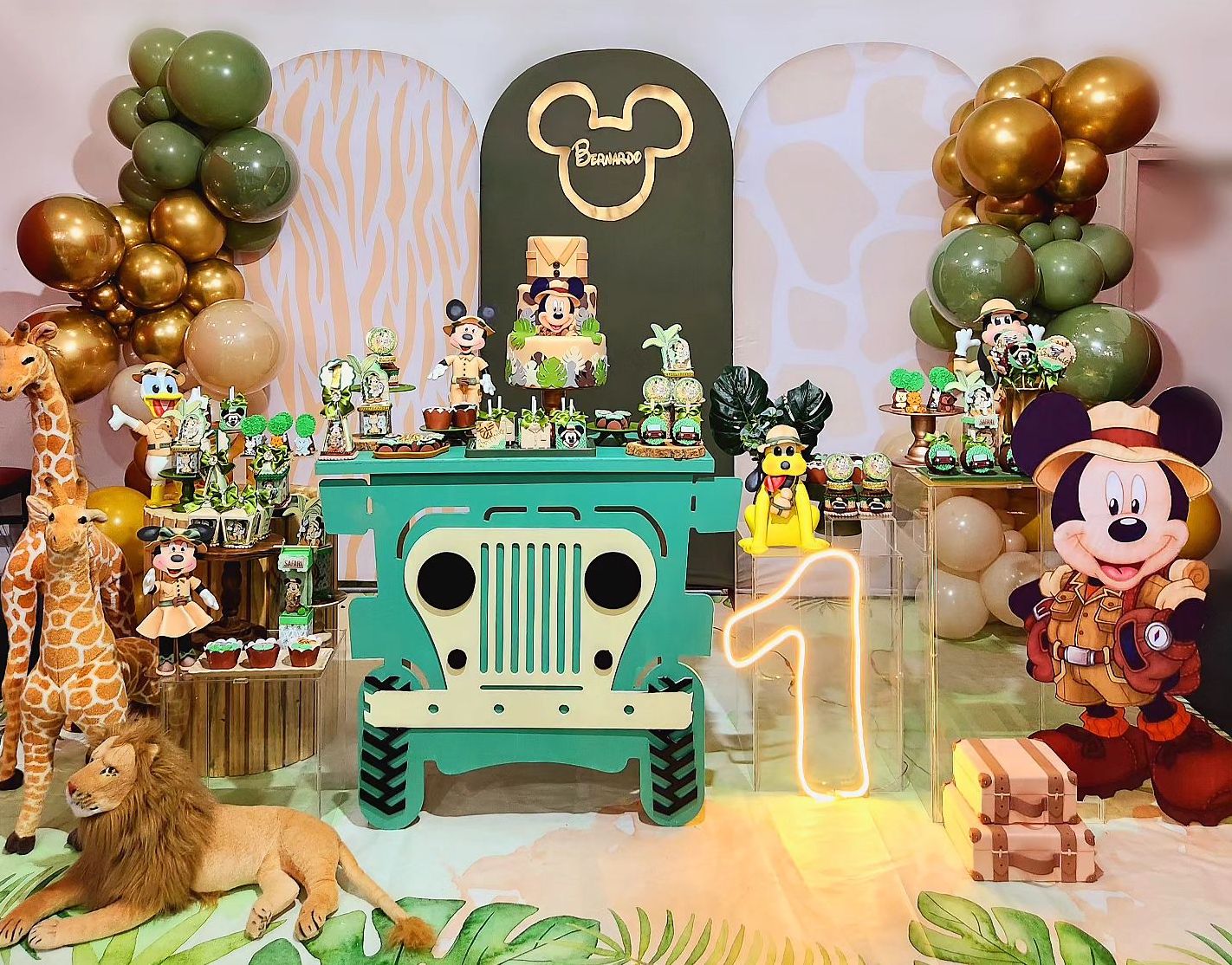 erros comuns ao planejar festa de 1 ano para menino