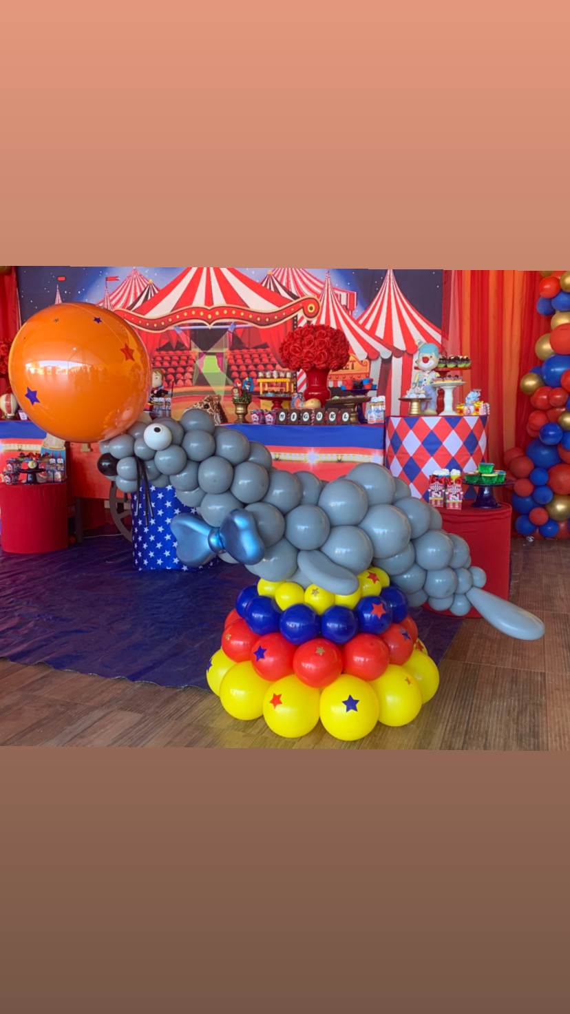 tema ursinho vs tema safari para festa de 1 ano de menino