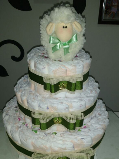 decoração bolo de fraldas