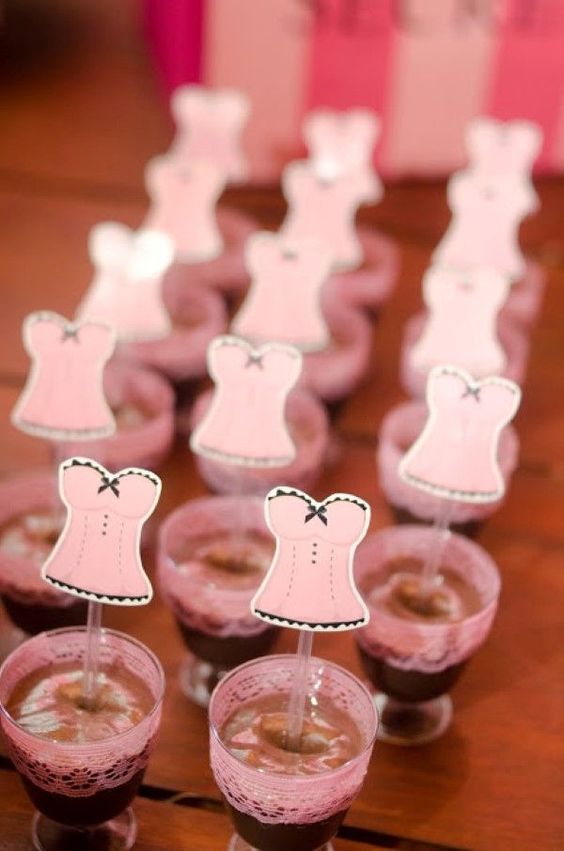 quanto custa organizar brincadeiras para chá de lingerie