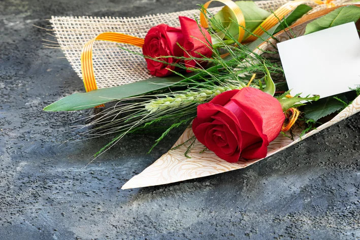 melhores buquês de flores para presentear