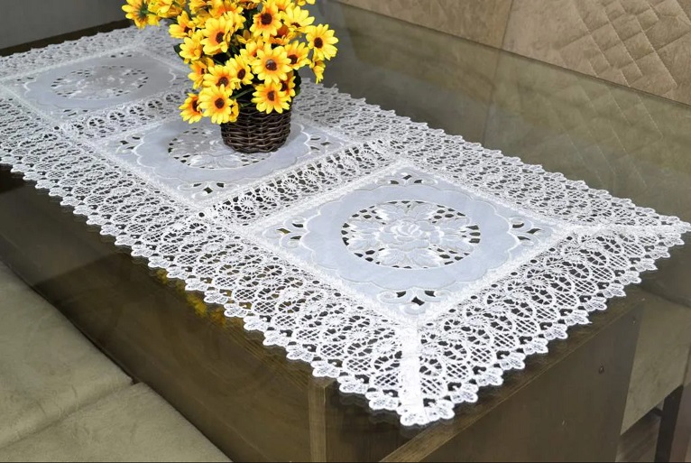 caminho de mesa de crochê