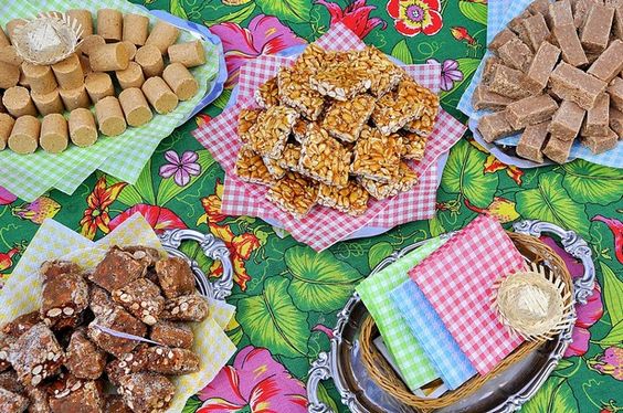 quanto custa decoração festa junina completa