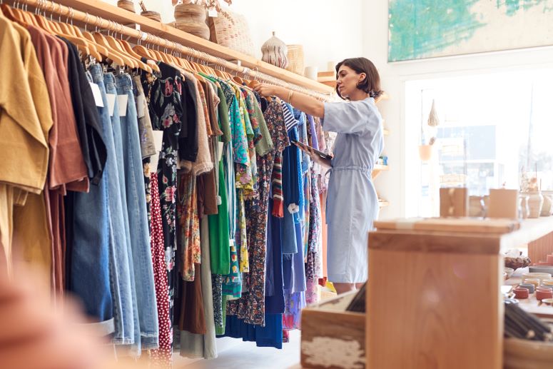 quanto custa decorar uma loja de roupas