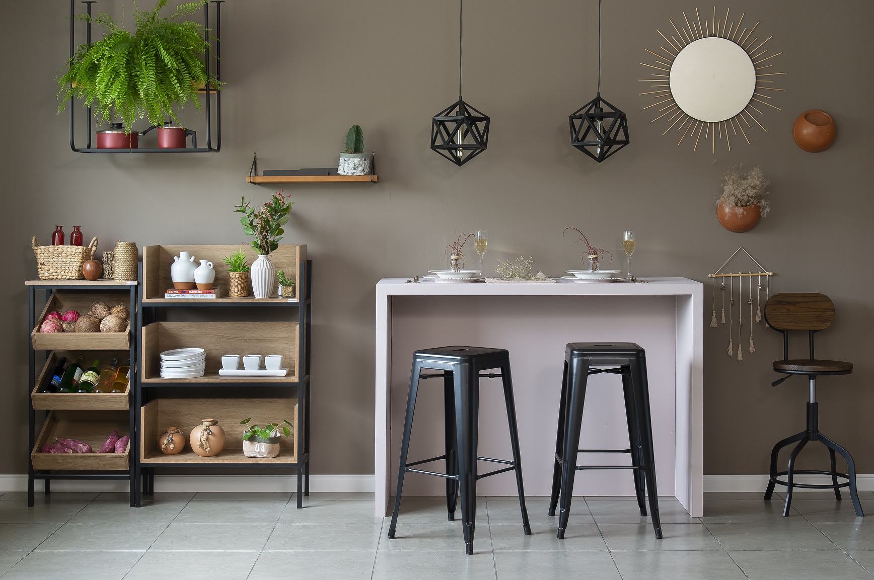 decoração de sala de estar e jantar integradas com divisória