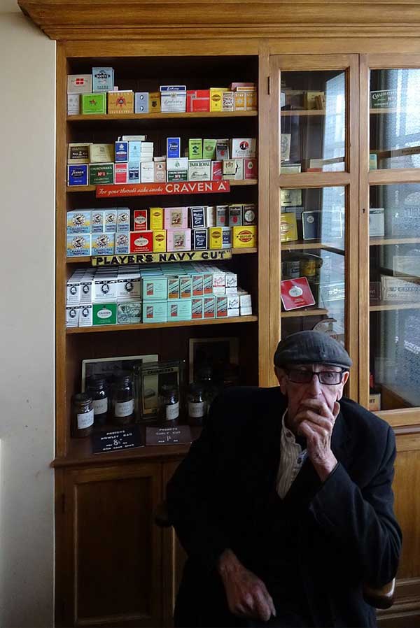 melhores tipos de iluminação para expositores de narguilé