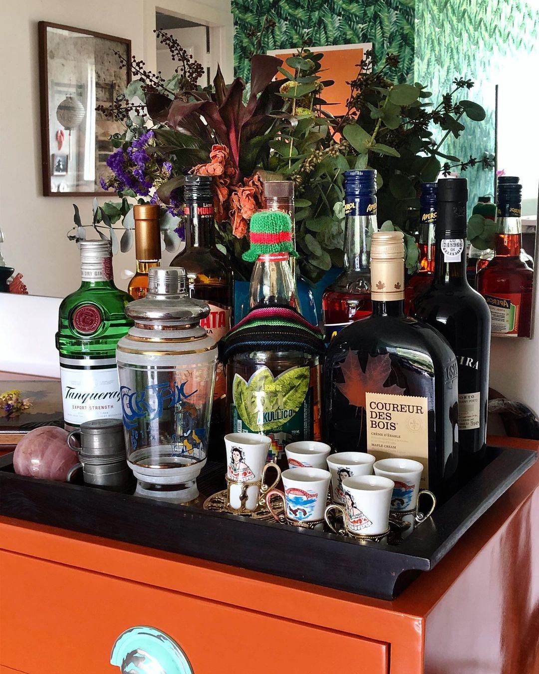 iluminação ideal para adega de vinho residencial