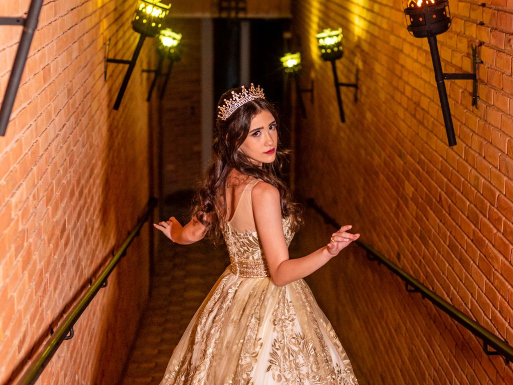 festa de 15 anos tradicional vs moderna