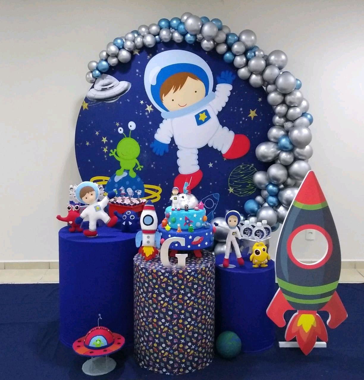Festa mesversário astronauta