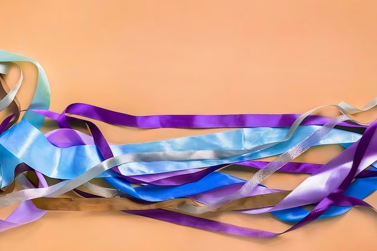 fita de cetim simples vs dupla face qual escolher