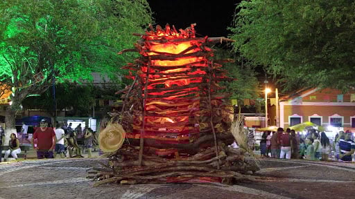 fogueira de papel vs fogueira de eva qual a melhor