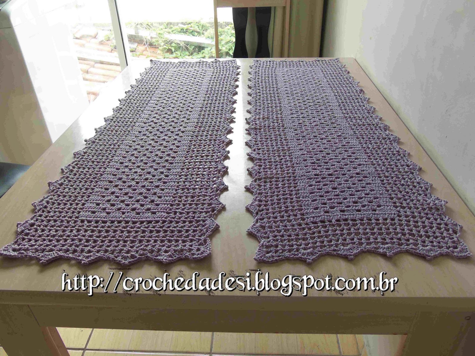 trilho de mesa crochê simples