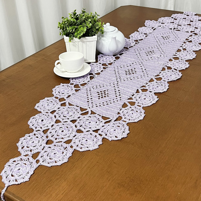caminho de mesa crochê para mesa de 8 lugares