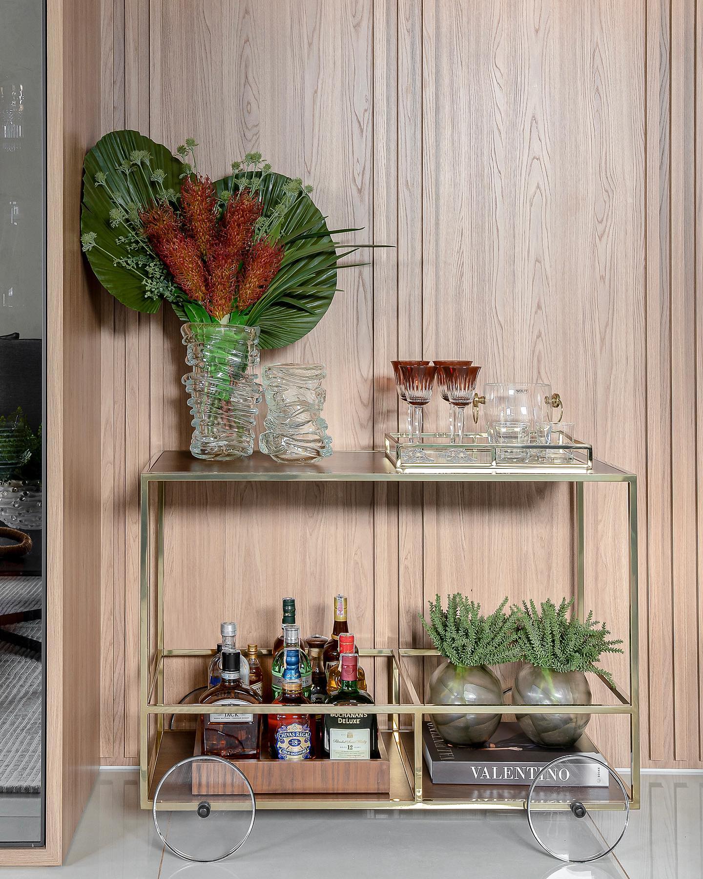 projeto iluminação LED prateleiras tabacaria