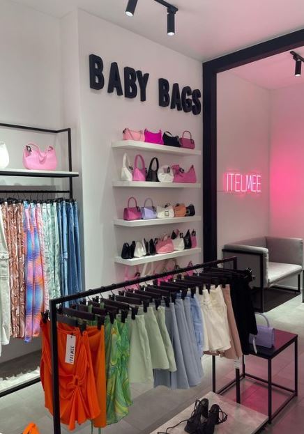 layout de loja pequena vs loja grande