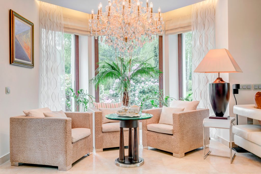 melhores luminárias de teto para sala pequena