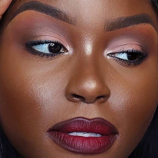 erros comuns ao maquiar pele negra