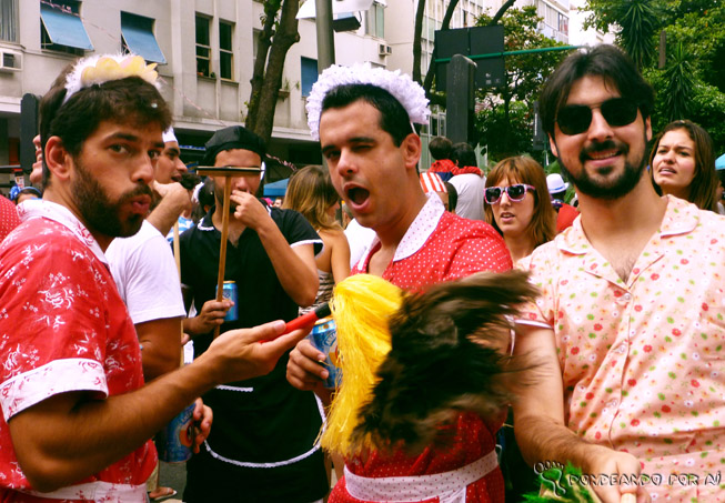 blocos carnaval rio centro vs zona sul qual escolher