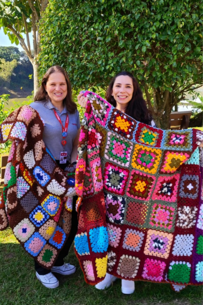 inspiração de peças com squares de crochê