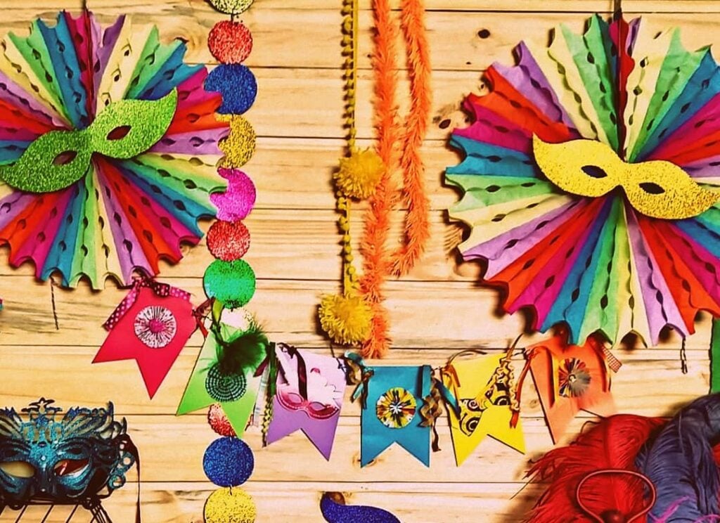 erros comuns ao fazer flores de papel crepom