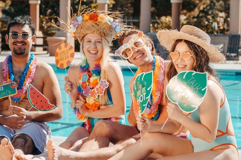 erros comuns ao organizar uma festa na piscina