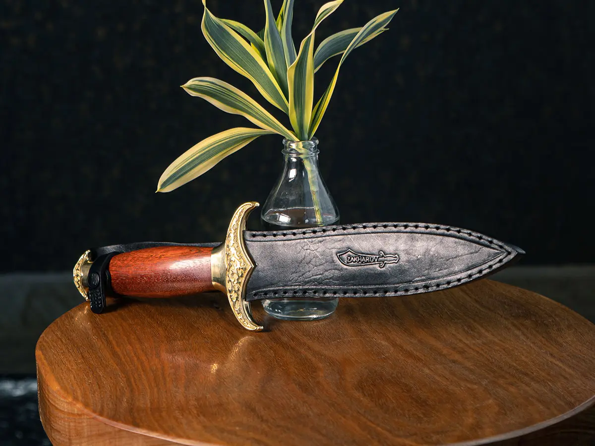 tipos de punhais antigos e seus usos