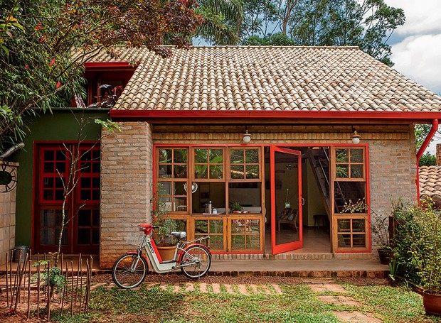ideias decoração casa de madeira pequena