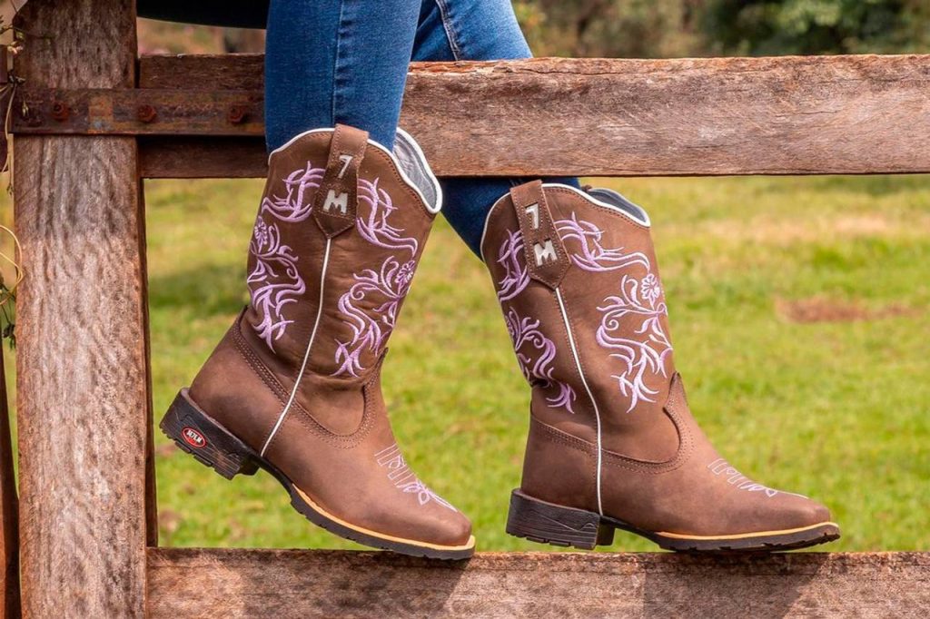 bota country feminina cano médio