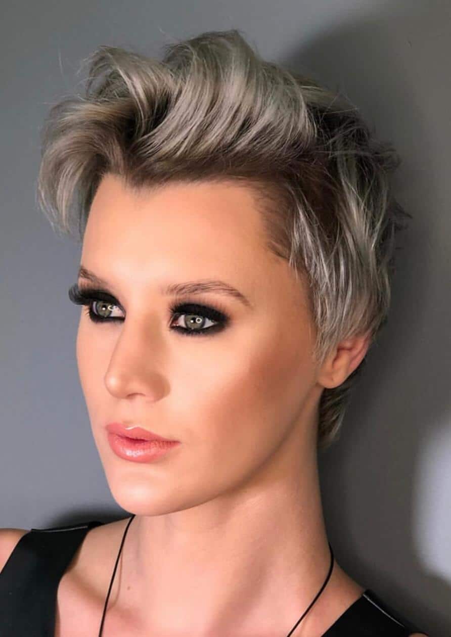 estilização de cabelo curto