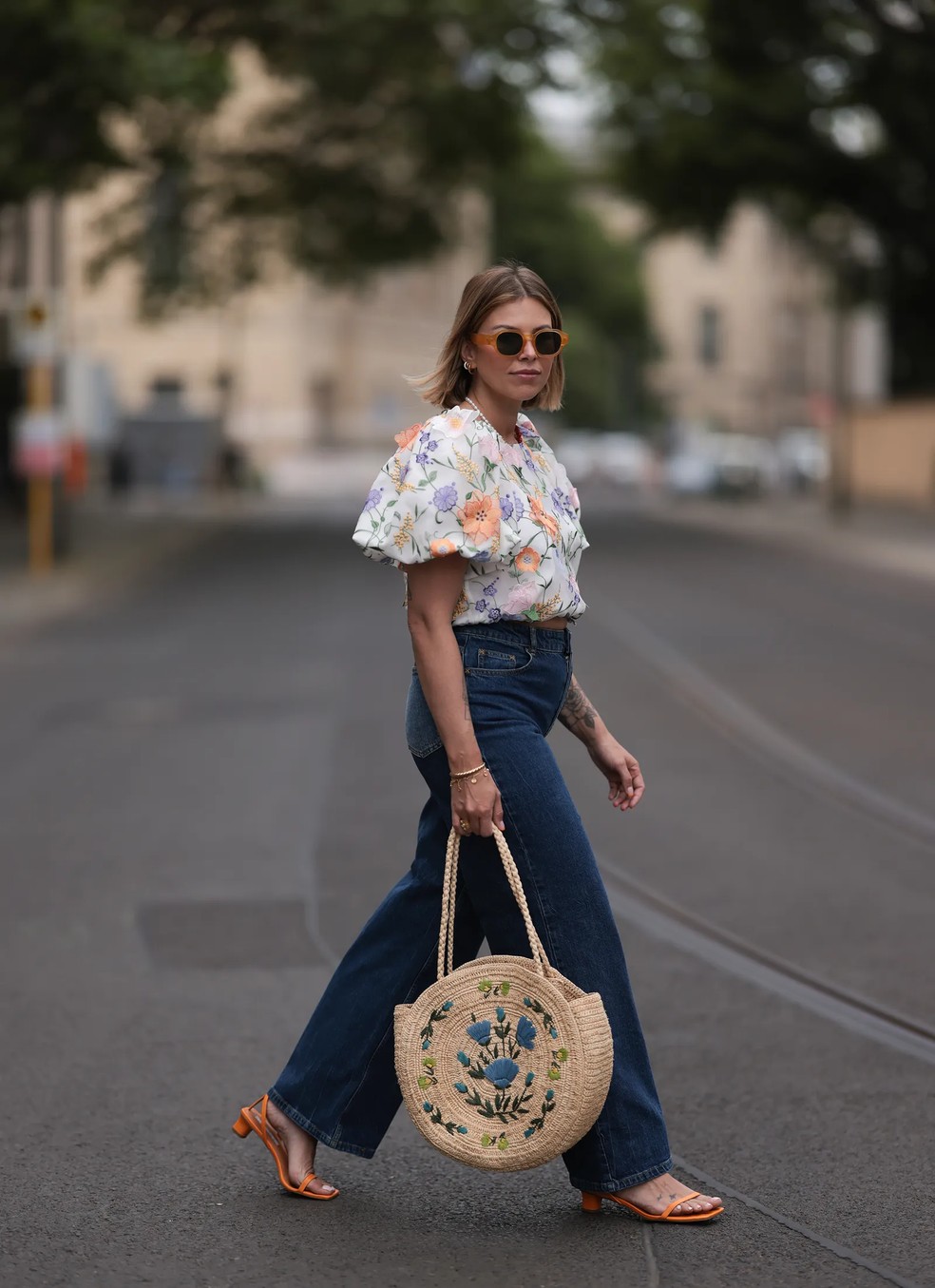 calça baggy feminina com puídos