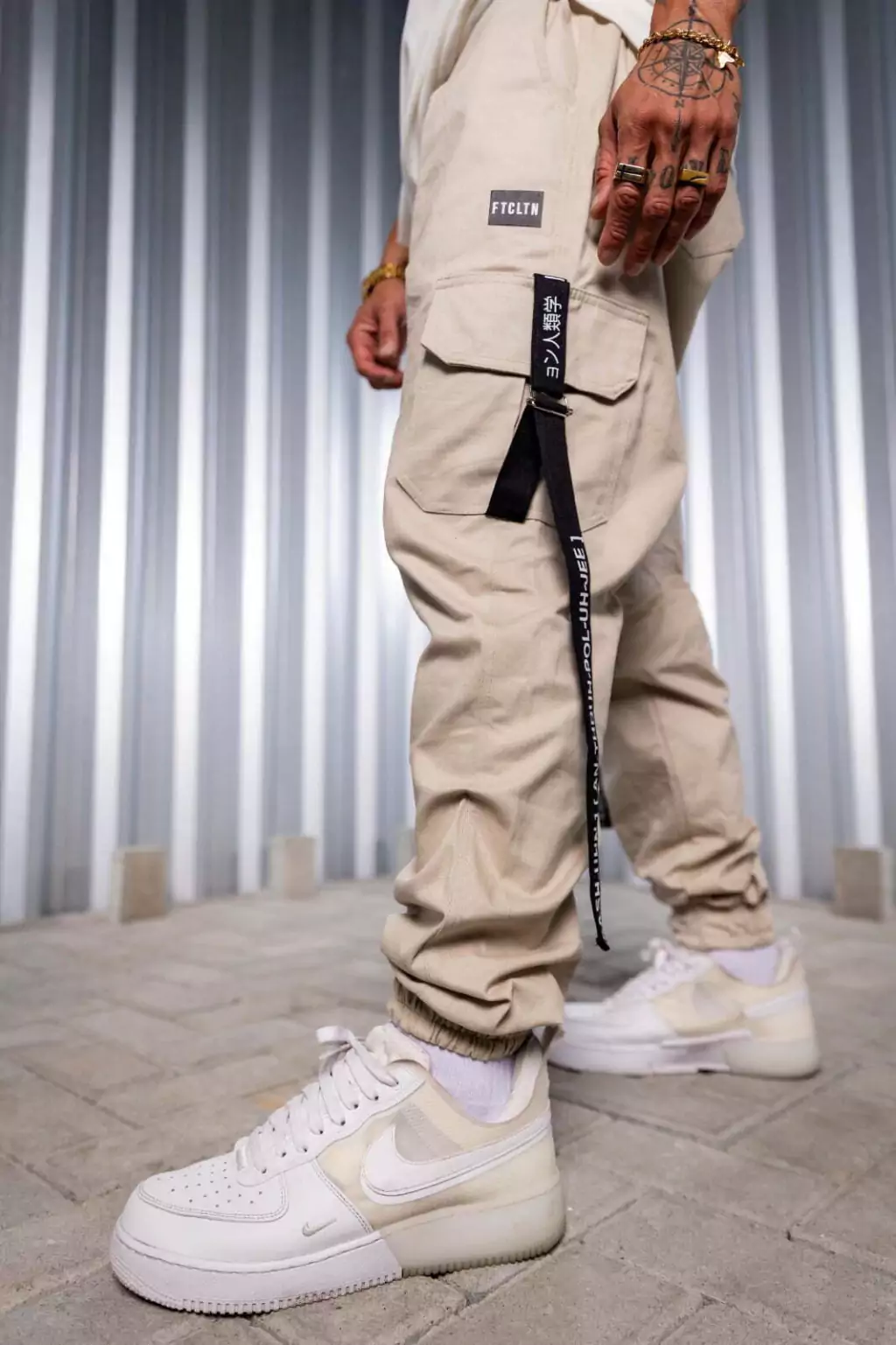 calça cargo slim