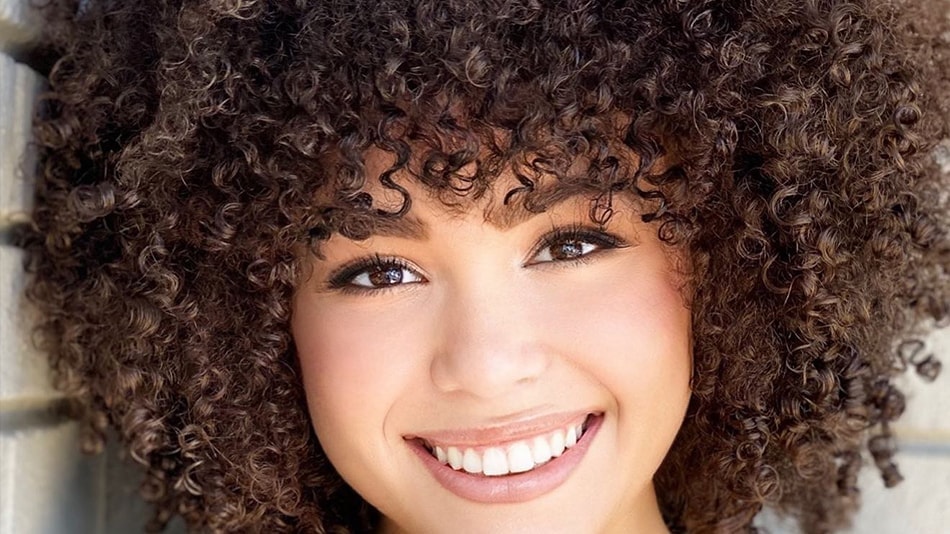 melhores cortes para cabelo cacheado curto