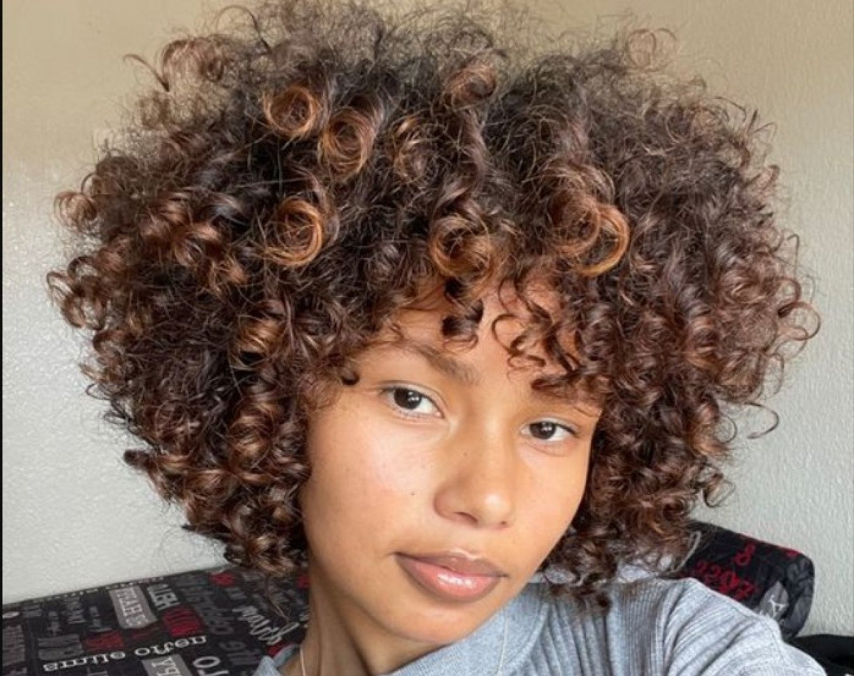 dicas de corte para cabelo cacheado volumoso