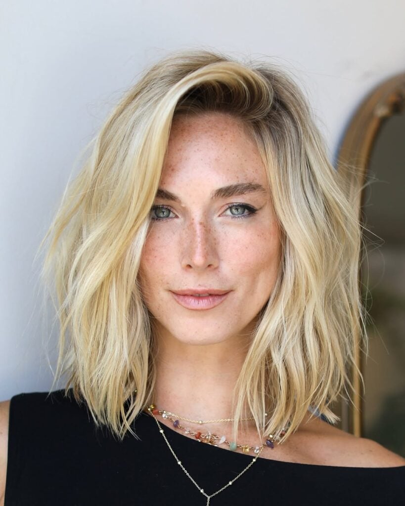 corte de cabelo médio feminino liso