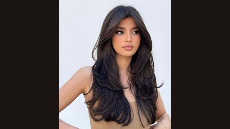 corte de cabelo longuíssimo em camadas