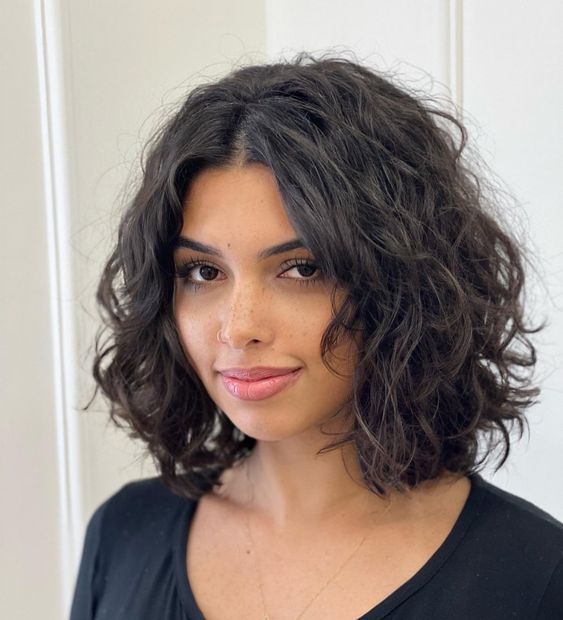 cortes de cabelo curto para rosto oval