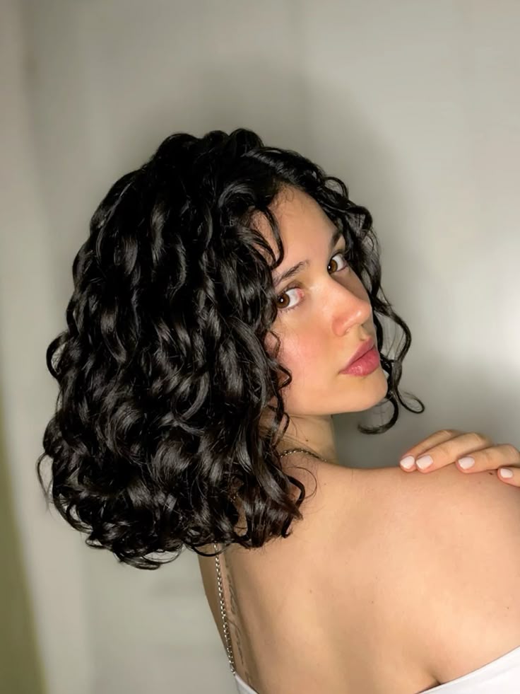 cabelo cacheado tipo 3 corte curto