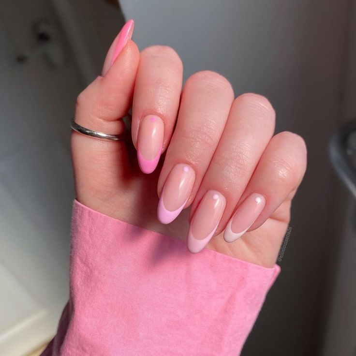 unhas nude delicadas