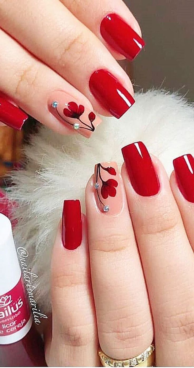 tendências unhas vermelhas