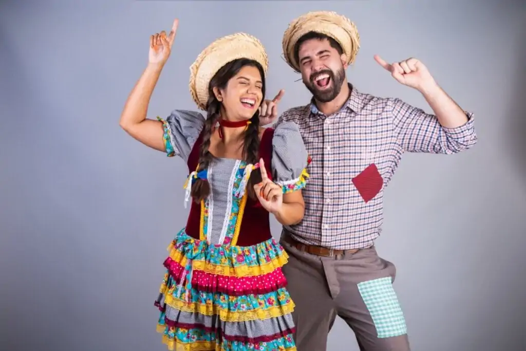 roupa junina com retalhos