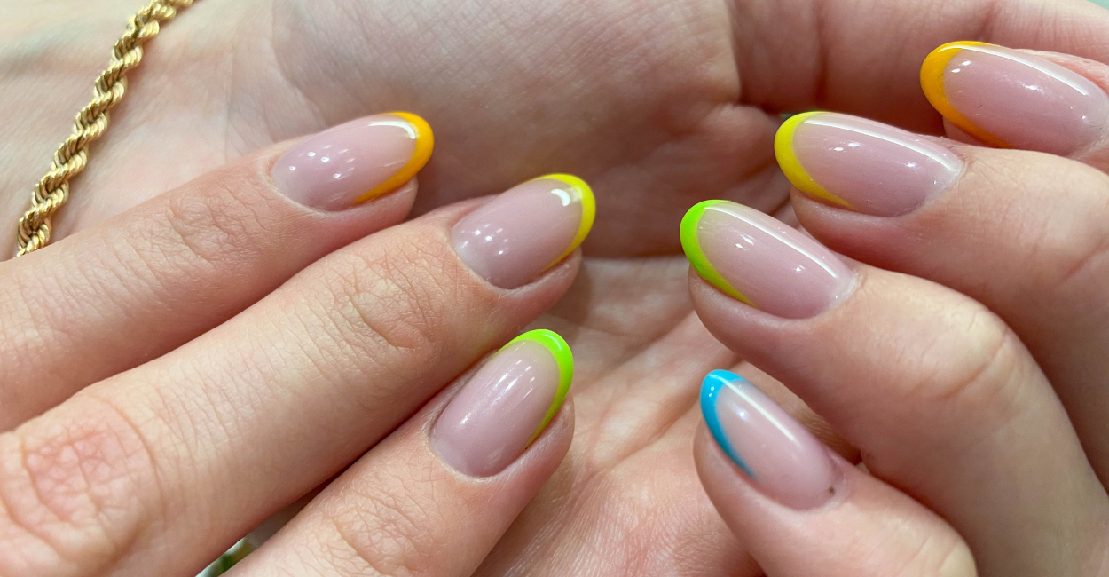 unhas curtas delicadas