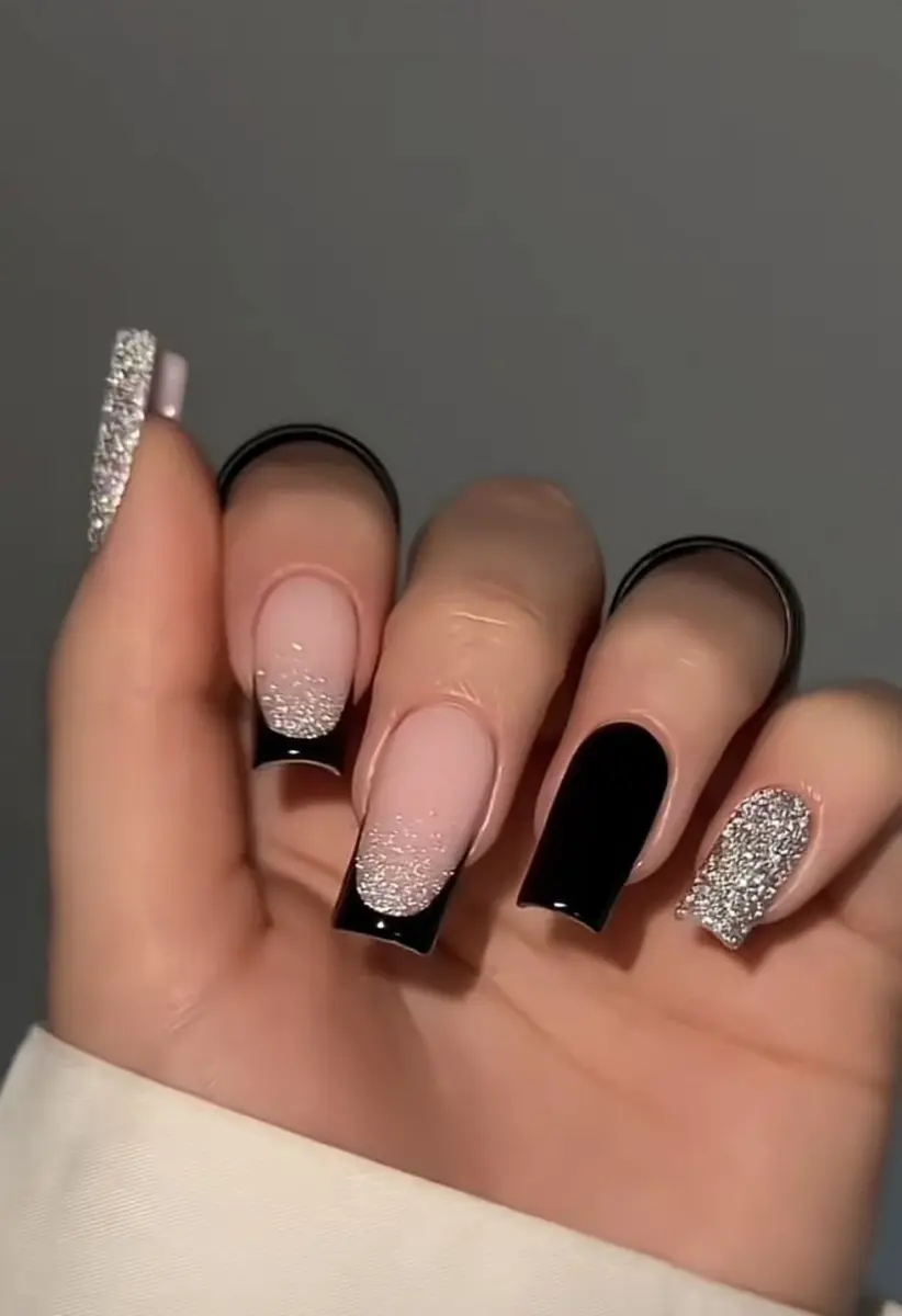 ideias de nail art preta