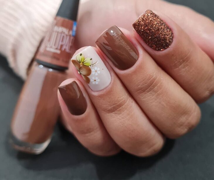 esmalte marrom