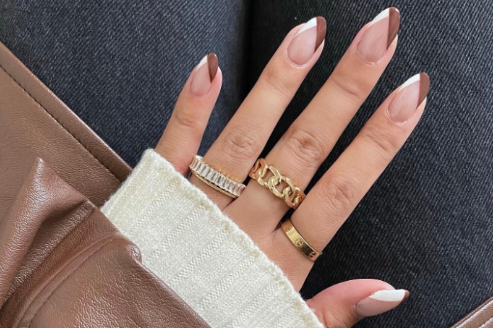 unha marrom elegante