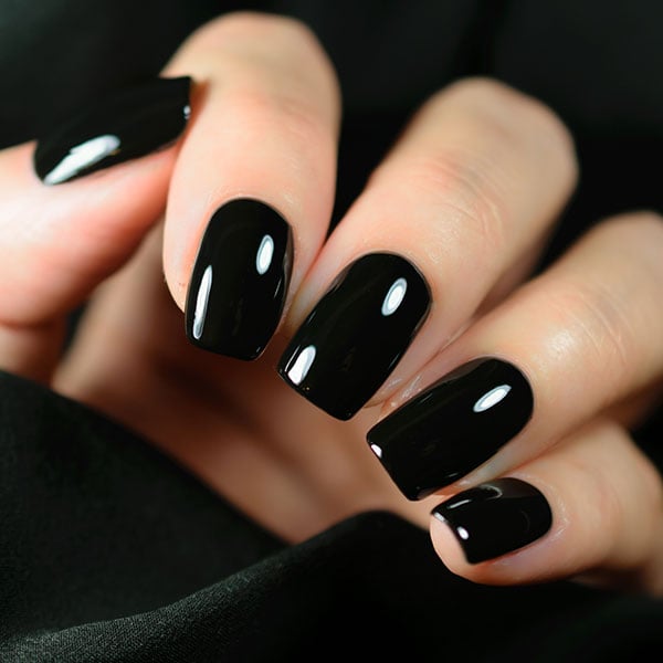 unhas pretas decoradas curtas