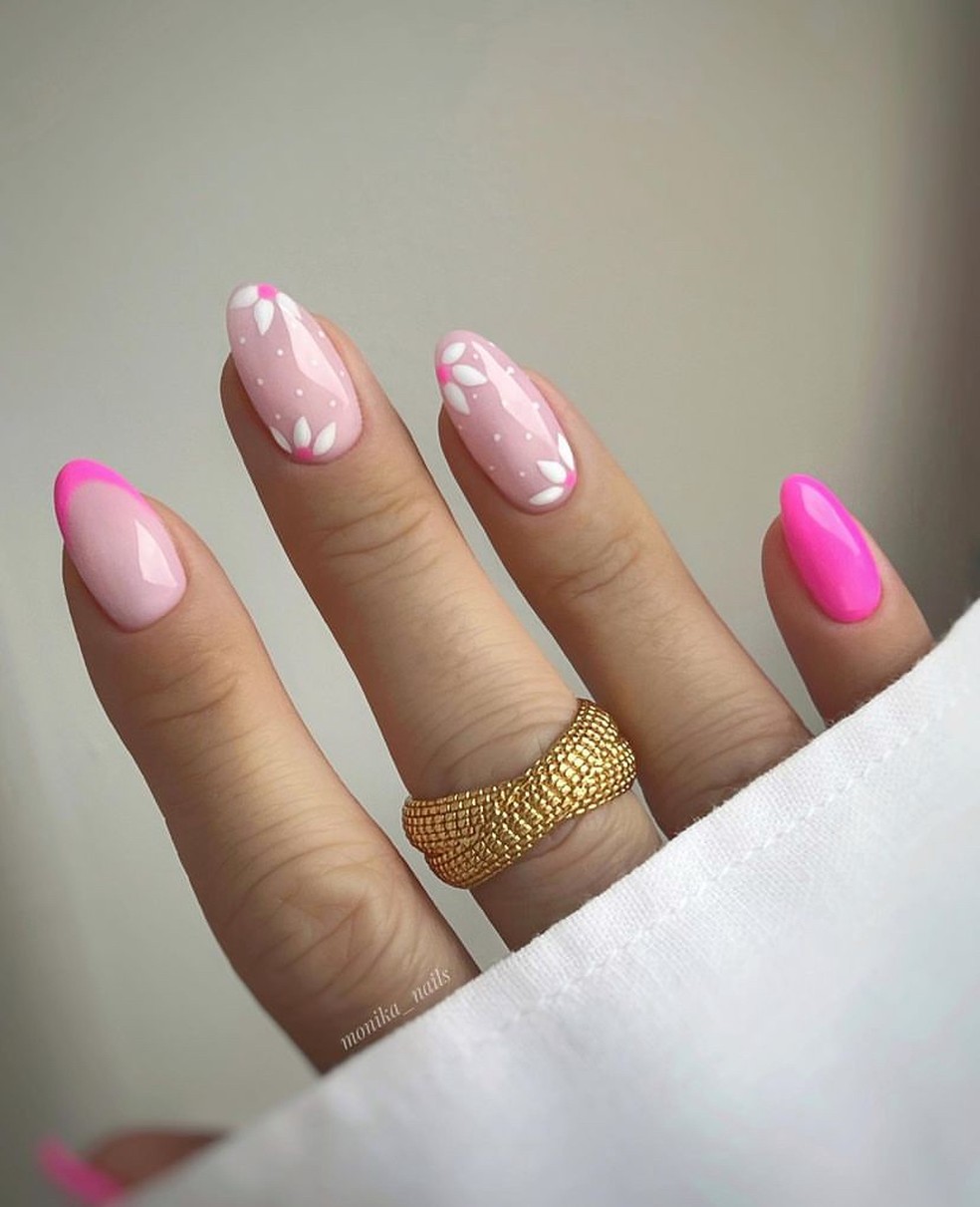 unhas decoradas para trabalho rosa