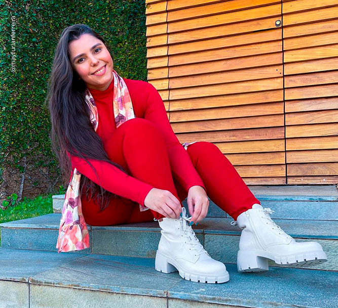 bota branca cano curto